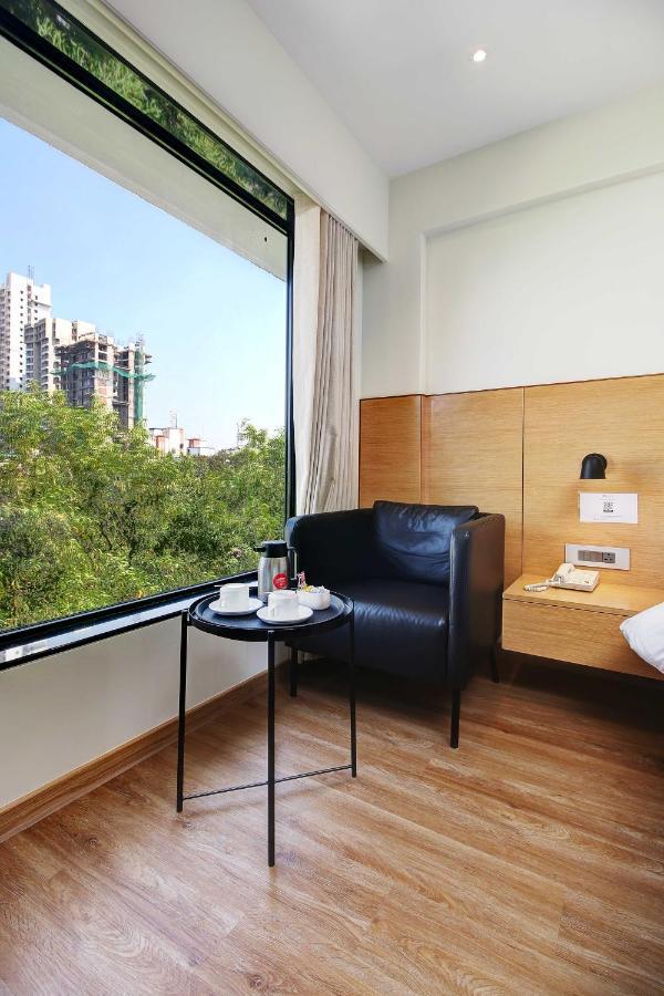 Hotel Mumbai House Ghansoli, Navi Mumbai Bagian luar foto