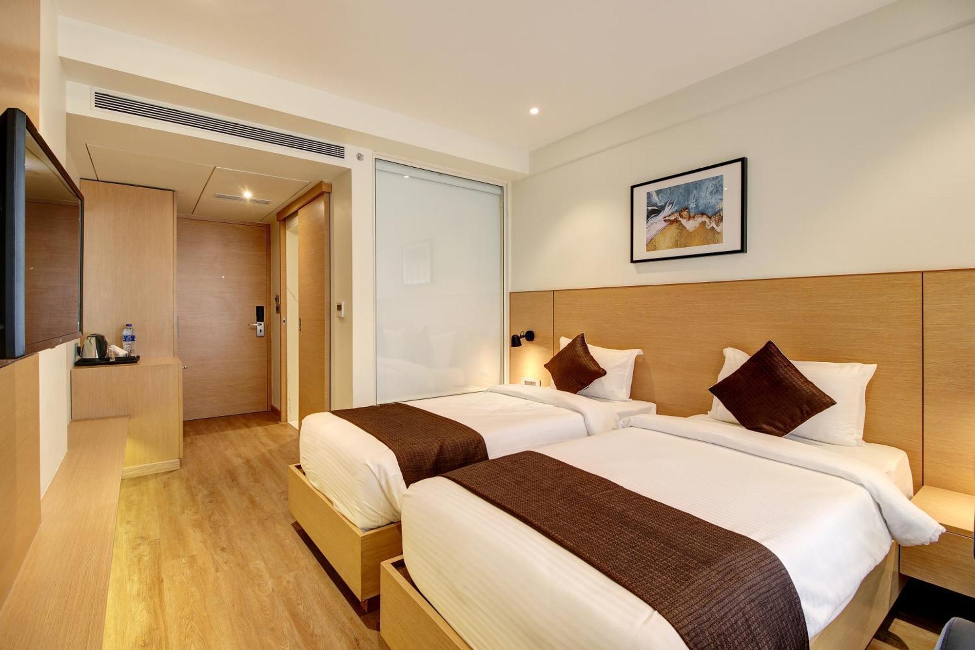 Hotel Mumbai House Ghansoli, Navi Mumbai Bagian luar foto