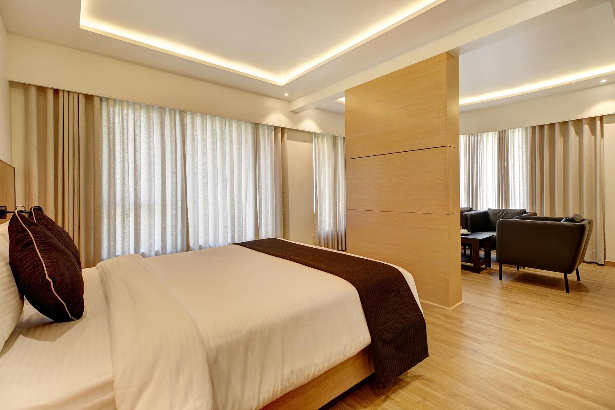 Hotel Mumbai House Ghansoli, Navi Mumbai Bagian luar foto