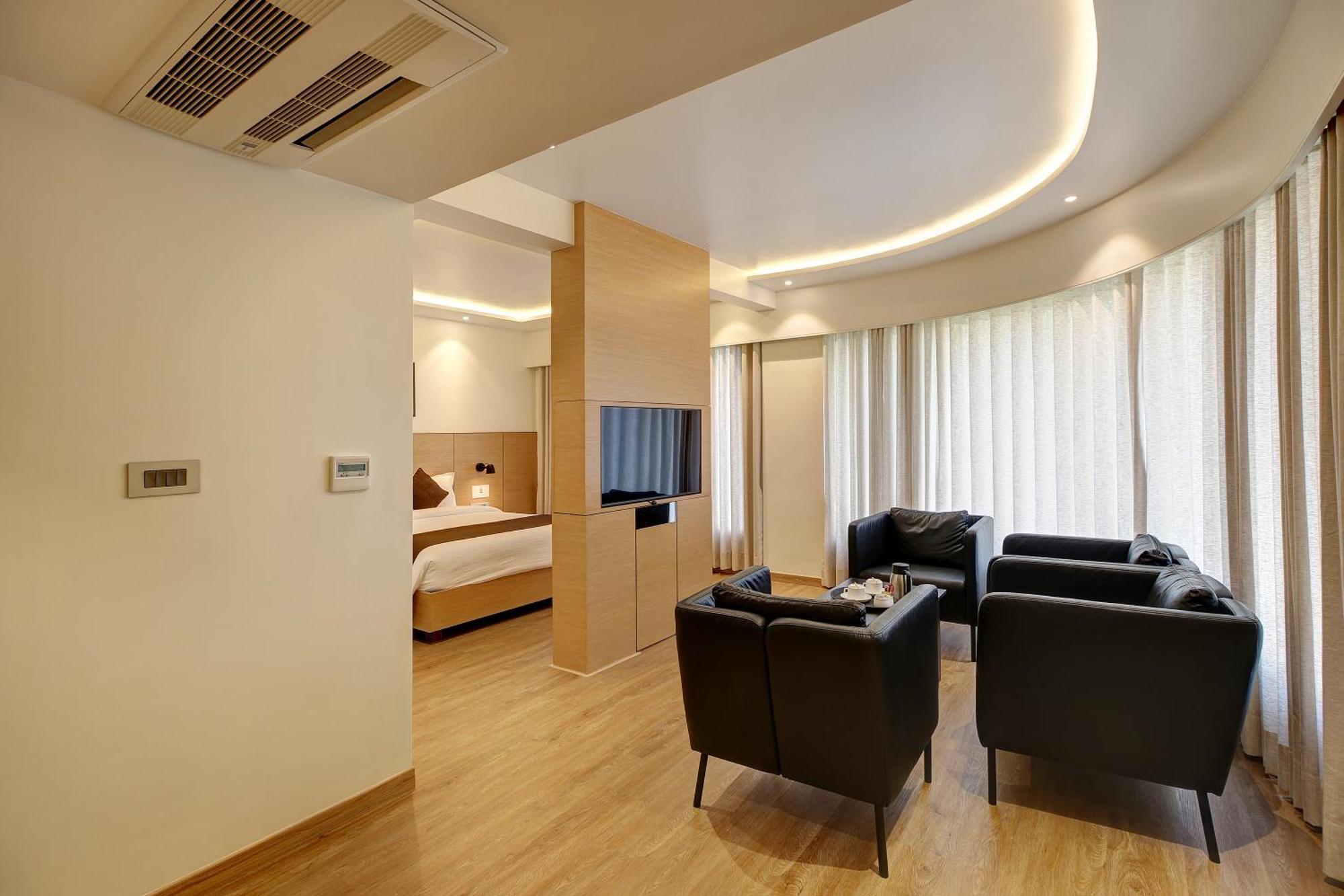 Hotel Mumbai House Ghansoli, Navi Mumbai Bagian luar foto